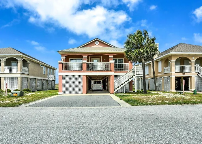 Walk To Beach! Gulf Shores Family Home W/ Deck