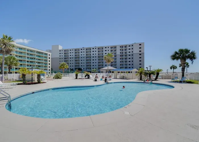 Gulf Highlands Getaway W/ 6 Pools & Beach Access