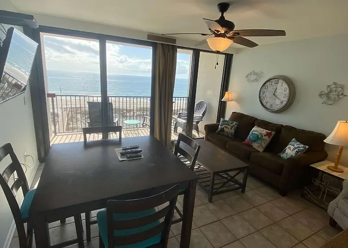 Island Winds West 477 By Albvr - Beachfront, Updated & Beautiful! Just Steps To The Beach & Hangout!
