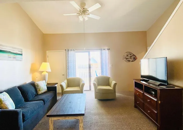 Sugar Beach 331 By Albvr - Beautifully Upgraded Top Floor Condo With Indirect Beach View