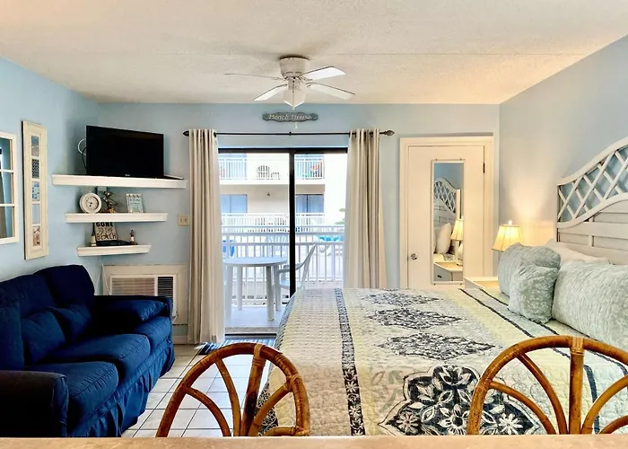 Sugar Beach 122 By Albvr - Nice Studio Condo With New Sofa, Ac And 32 Inch Smart Tv