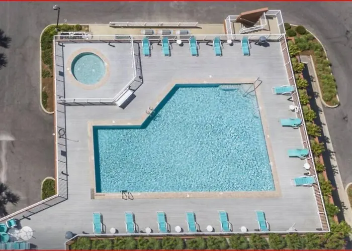 West Beach Condo In Gulf Shores