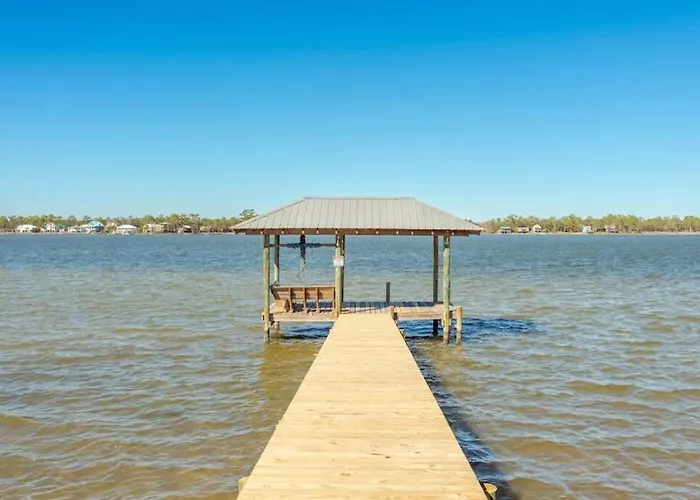 Sandy Fox- Walk To Beach, Private Pool, Sleeps 26
