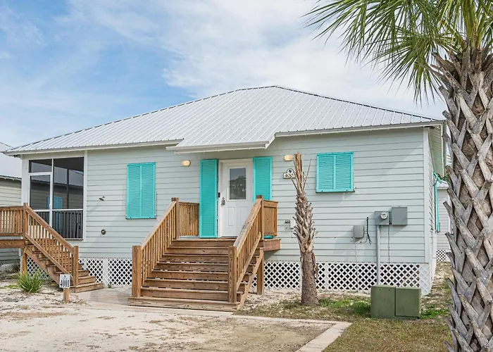 Cottage Beach House Steps From Beach 3 Bedroom 2 Bath