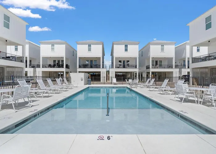 Totally Beachin' At Pelican Place