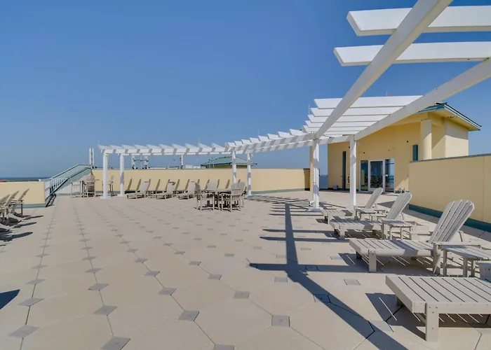 Beachfront Gulf Shores Family Escape Pool Access