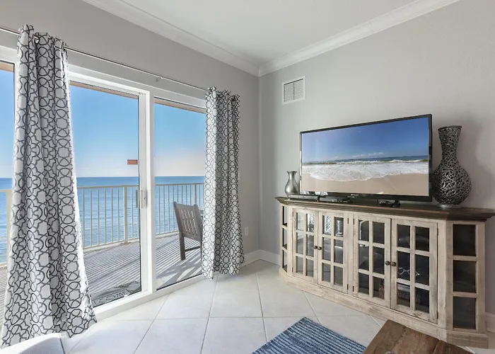 Crystal Shores West 204