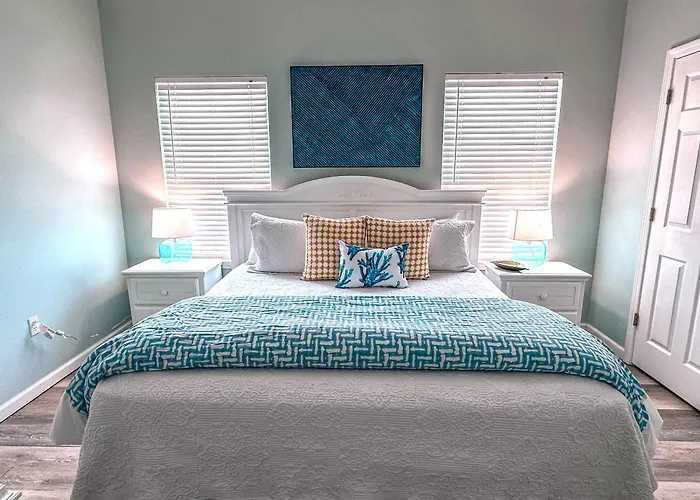 Eye-Catching Property W/ Picturesque Coastal Views