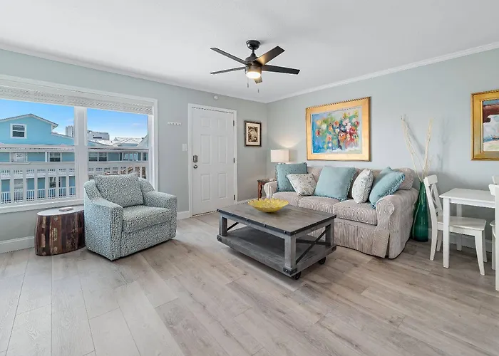 Lagoon Landing 303