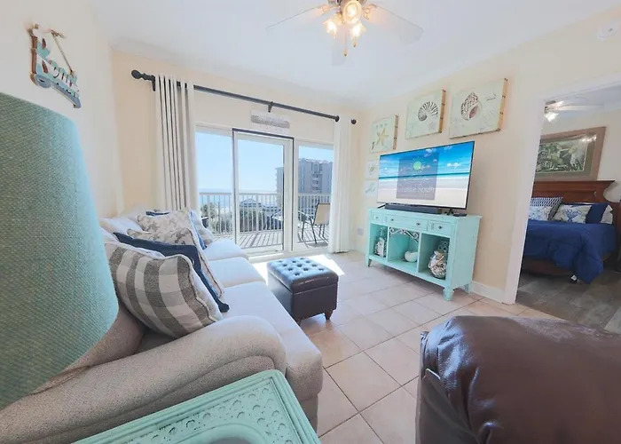 Crystal Tower 2 Bedroom, 2 Bathroom With Heated Indoor Pool, 2 Outdoor Pools, Beach Access