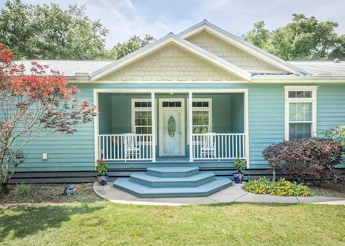 4Br House-Pets-Yard-Bay Access
