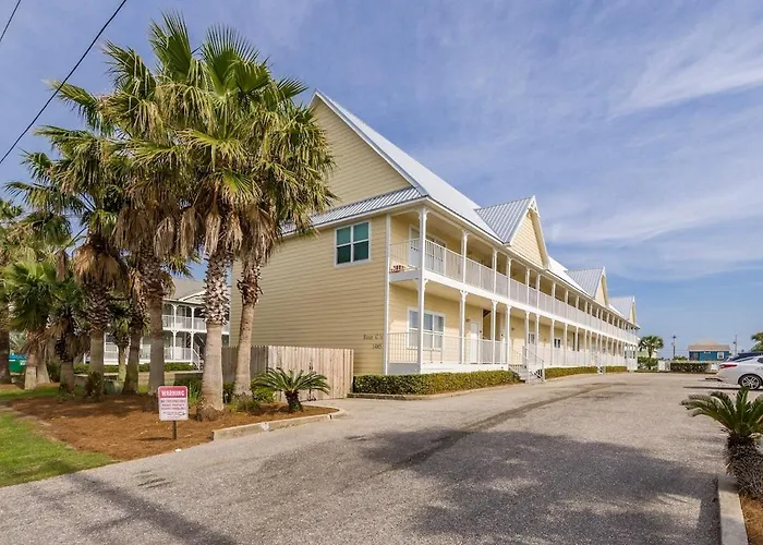 Charming Condo Steps To The Beach & Little Lagoon!