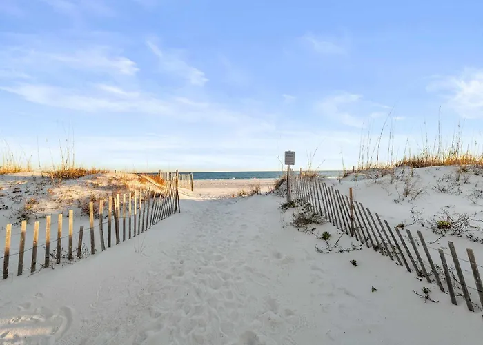 Beachfront - 2 Bedrooms - Big Screen Tv
