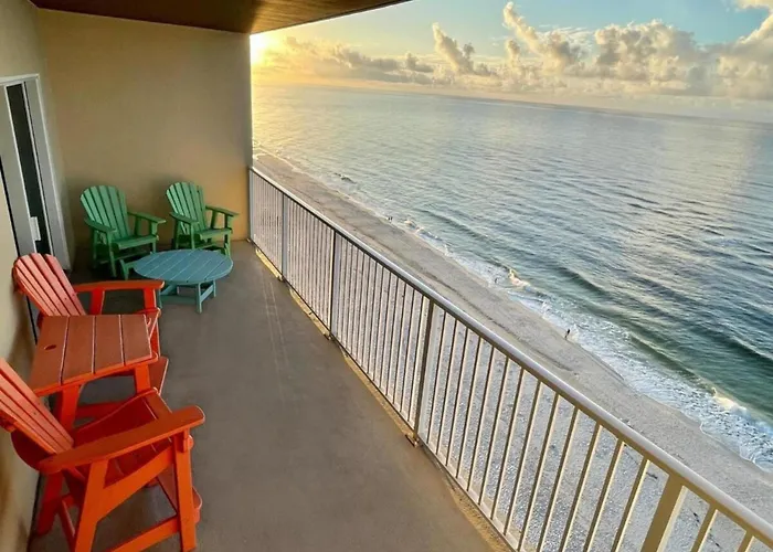 2Br Beach Front Condo With Amazing Views