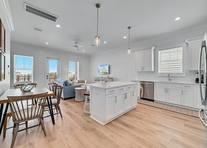 Beautiful 4 Bed, 4 Bath Home, Next To Pool & Beach