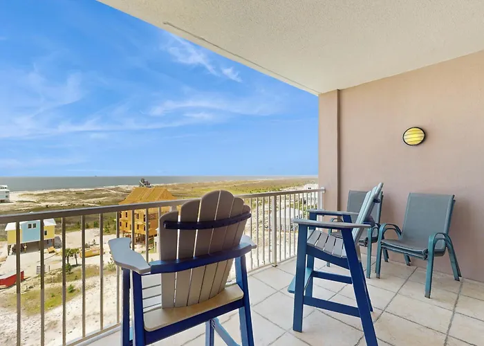 The Dunes 704