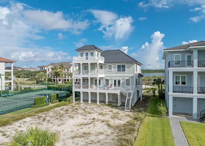 Beach Access With Elevator & Free Activities