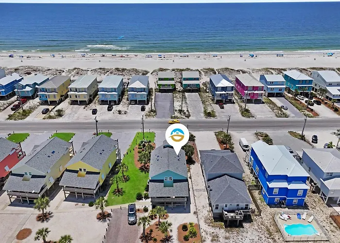 Duplex Beach Home For 6 With Balcony & Resort-Style Amenities