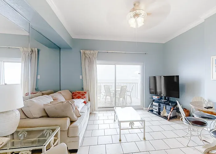 Royal Palms 1304