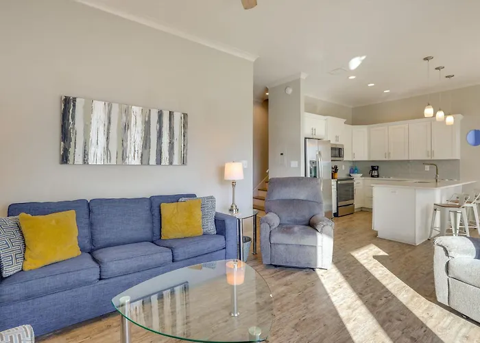 Gulf Shores Home W/ Shared Pool, 2 Blocks To Beach