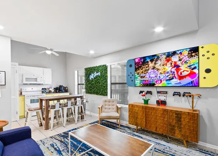 Beachfront Escape With Pool, Switch, And Karaoke