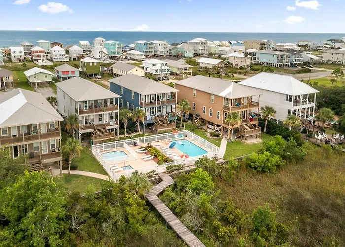 4Br Waterfront Dock + Pool Hot Tub | Walk To Beach