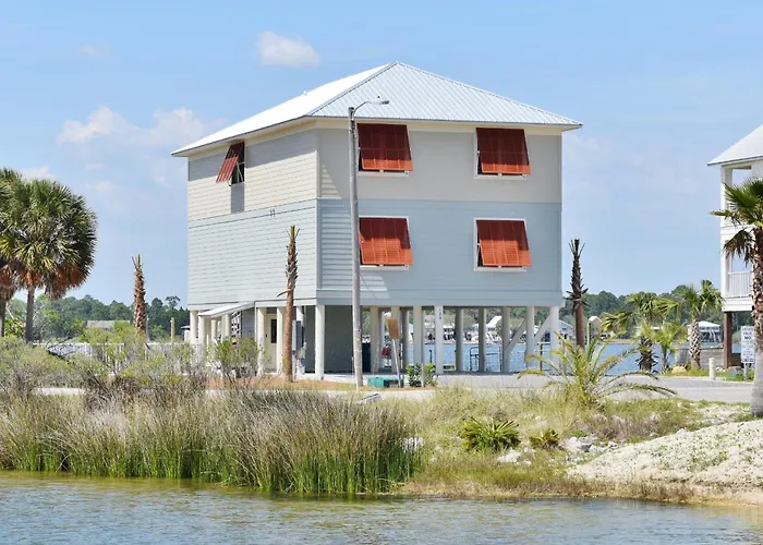 Good Time Charlie By Gsvr - Lagoonfront Home With Pool, Firepit & Beach Access - Free Activities And Golf