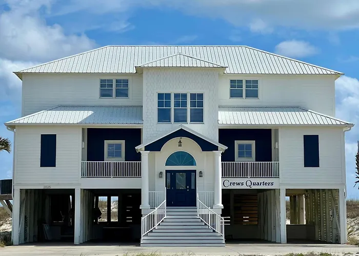 Crews Quarters By Gsvr - Beachfront Home With Expanded Pool & Porch - Free Activities And Golf