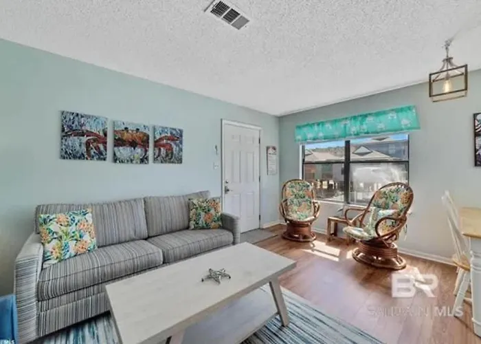 Pet Friendly Beach Access Hangout Nearby Sleeps 6