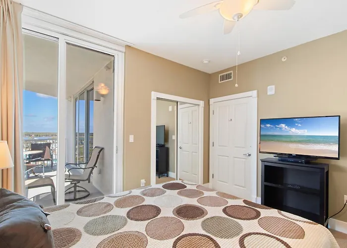 Island Tower 903