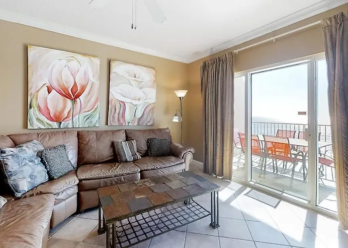 Crystal Shores West 102