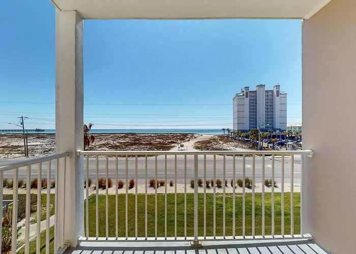 Grand Beach Resort 305