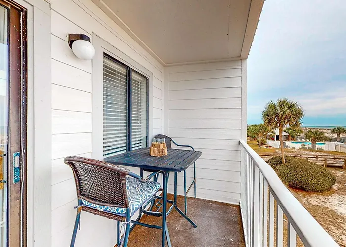 Plantation East 2205