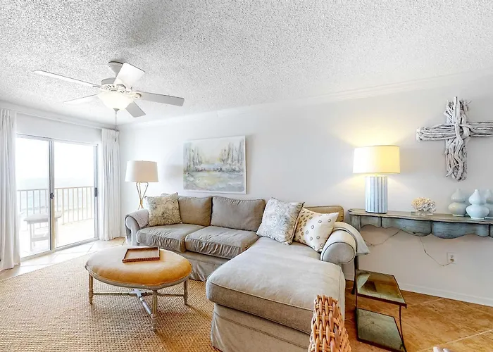Sunny Beachfront Condo W Free Wifi Furnished Balcony Shared Pool