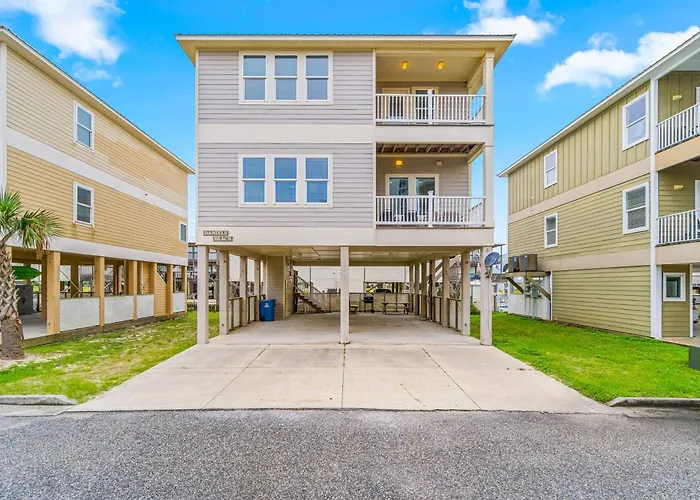 Wonderful Home Near The Gulf With Shared Pool Fishing Pier Easy Beach Access