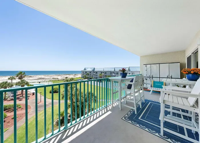 Waterview Condo With Shared Pool Panoramic Balcony Views And Wifi