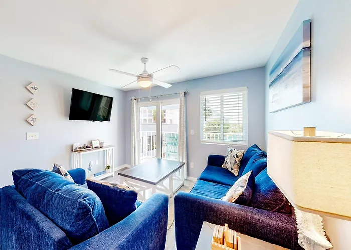 Beachfront Condo With Private Balcony Pools Tennis Gyms & Saunas