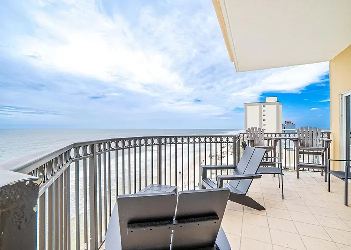 Gulf-Front Condo With Balcony Overlooking Beach Pool New Furniture & W&D