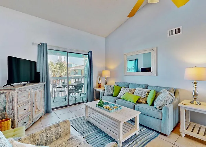 Beautiful Condo With Shared Pools Full Kitchen Private Washer Dryer
