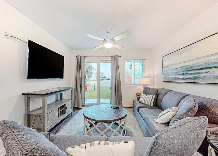 Coastal Condo With Open Layout Nautical Theme Smart Tvs Beach Access & Ac