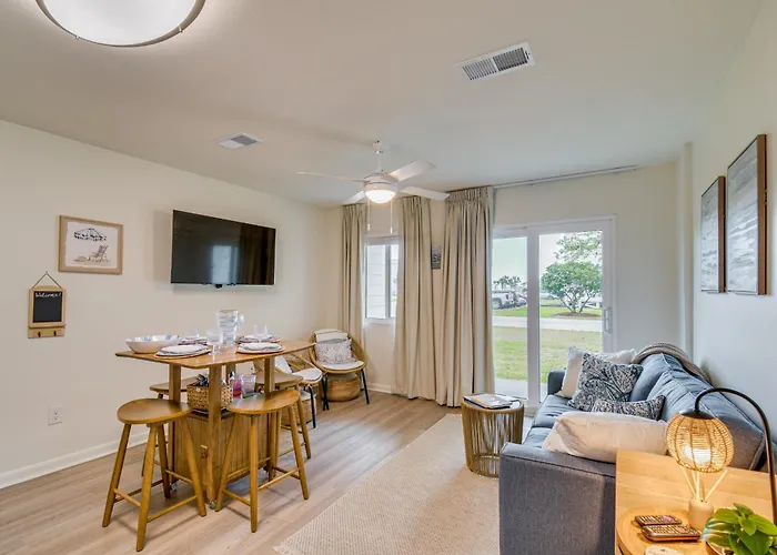 Steps To Beach! Couple Or Small Family Retreat!