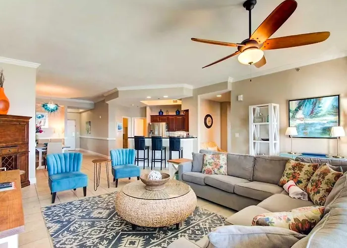 Gorgeous Beachfront Condo Shared Pool And Beach Access