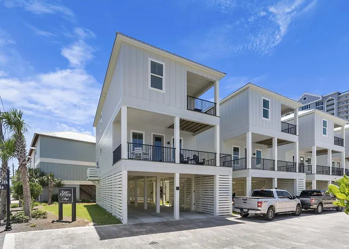 Inviting Home With Shared Pool Balcony Full Kitchen Central Ac & W&D