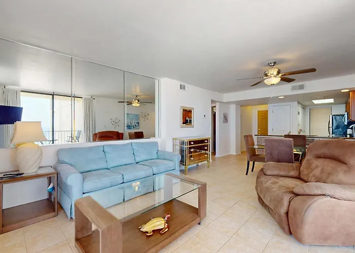Beachfront Condo With Pool Private Balcony & Washer And Dryer