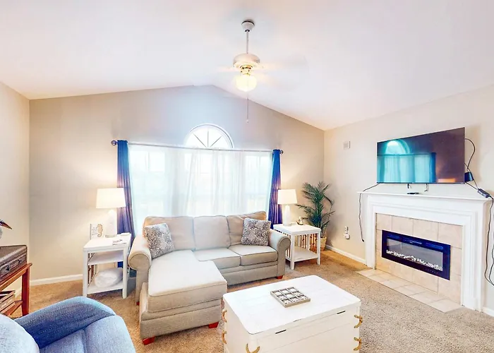 Second Floor Condo With Pool & Hot Tub Access Wifi Private W&D And Central Ac
