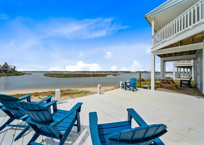 Remodeled Lagoon-Front Home With Decks Views Paddleboat