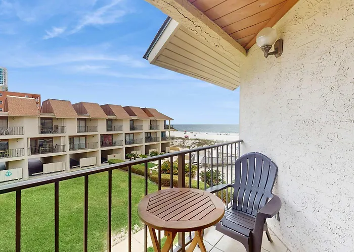 13Th-Floor Gulf-Front Corner Condo Wincredible Views Balcony Shared Pool Gym