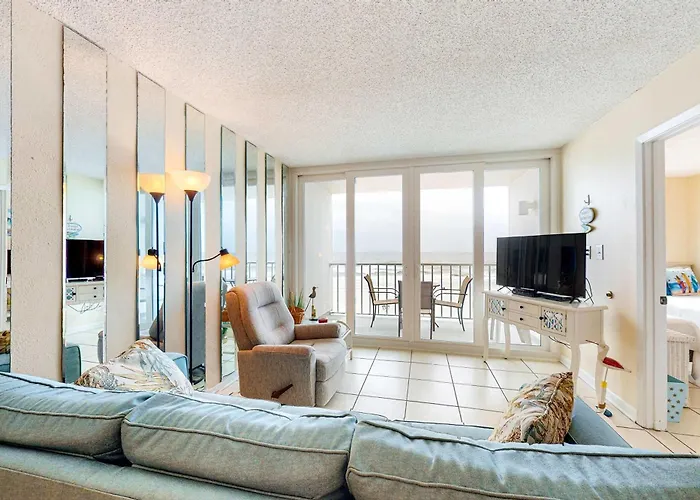 Gulf-Front Condo W Amazing View Balcony Ac & Shared Pools Hot Tubs Gym