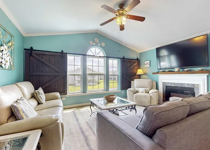 Wonderful Family Retreat Near The Coast With Free Wifi & Shared Pool Hot Tub