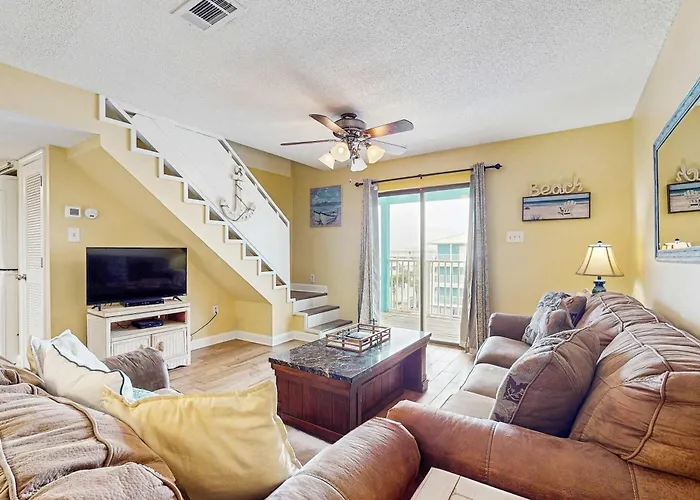 Darling Beach Condo W A Loft Free Wifi Balcony Shared Pool & Beach Access